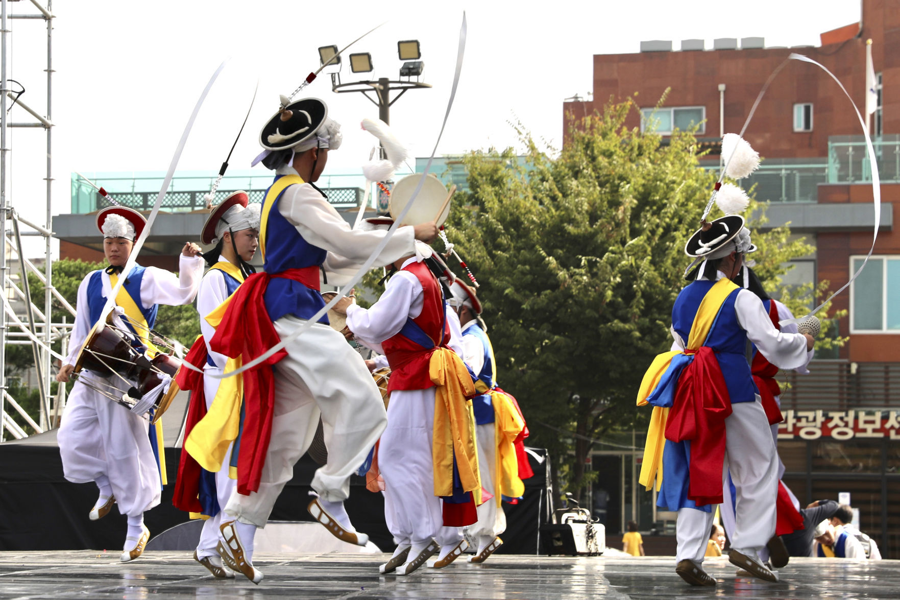 110419SouthKorea39YON.jpg